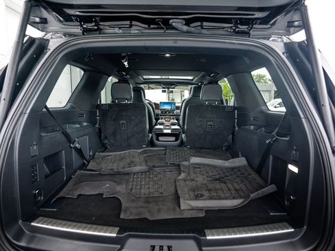 Used 2023 Lincoln Navigator Reserve AWD/4WD image 22