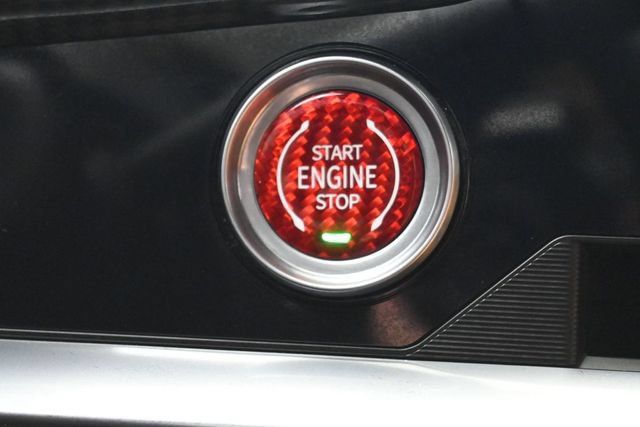 Used 2022 Chevrolet Corvette Stingray Premium Cpe w/ Z51 Performance Package RWD image 24
