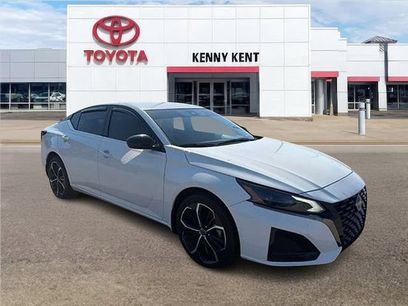 Used 2025 Nissan Altima 2.5 SR