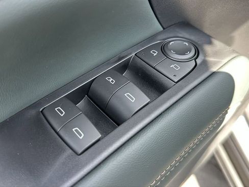 New 2026 GMC Terrain AT4 w/ Technology Package II AWD/4WD image 24
