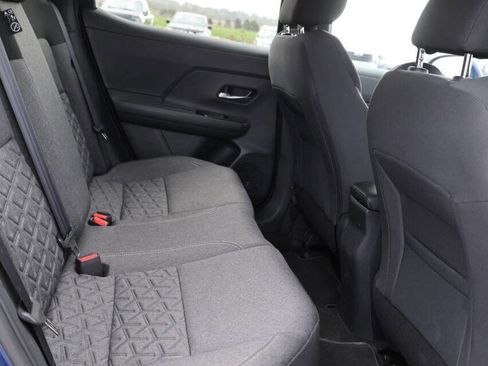 Used 2025 Nissan Kicks SV image 16