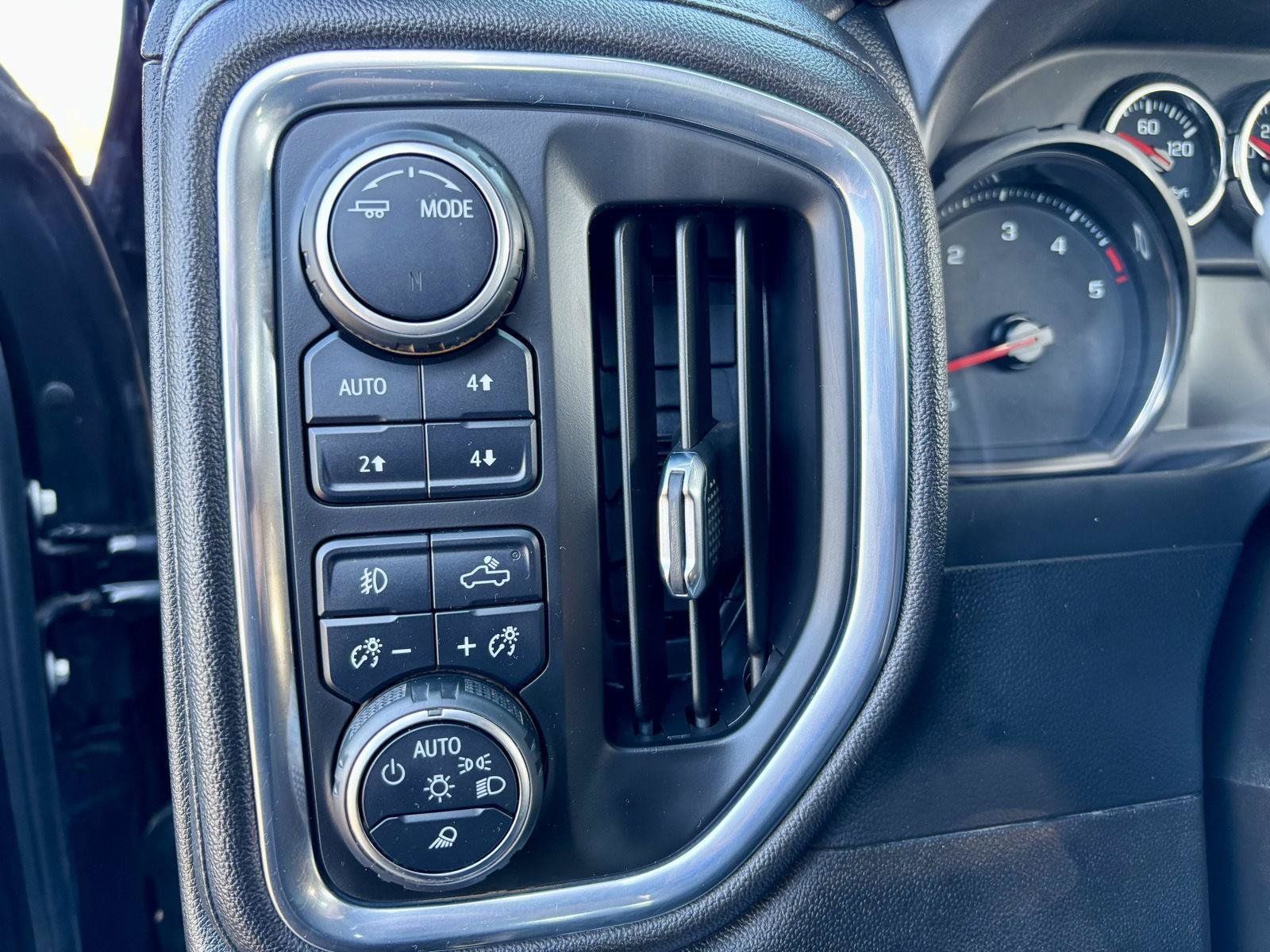 Used 2022 Chevrolet Silverado 2500 LTZ w/ LTZ Texas Edition AWD/4WD image 22
