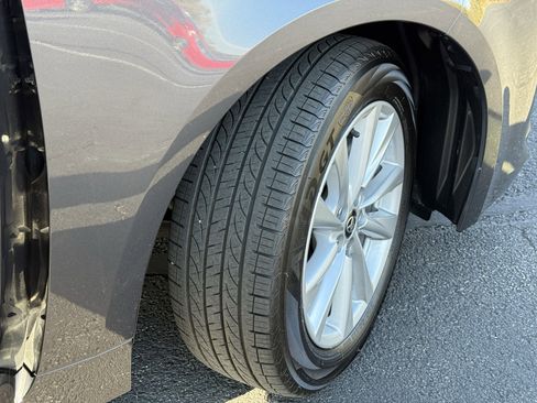 Used 2024 Toyota Corolla SE image 12