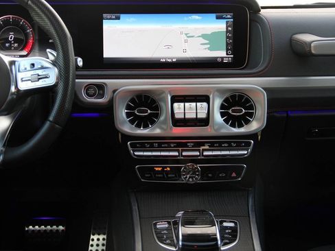 Used 2020 Mercedes-Benz G 63 AMG 4MATIC w/ G Manufaktur Interior Package image 16