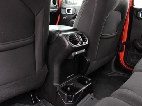 Used 2018 Jeep Wrangler Unlimited Sport S AWD/4WD image 22