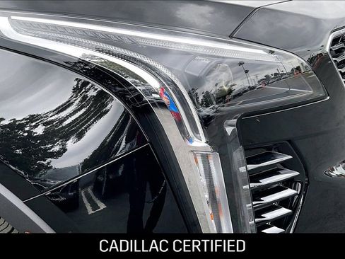 Used 2023 Cadillac XT4 Premium Luxury w/ Cold Weather Package image 25