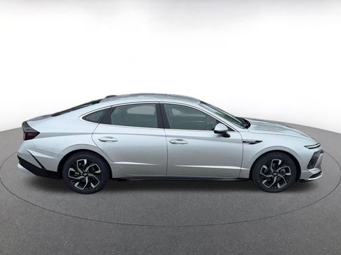 Used 2025 Hyundai Sonata SEL FWD image 16