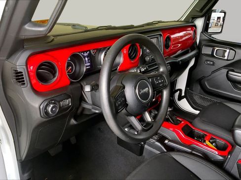 Used 2021 Jeep Wrangler Unlimited Sport AWD/4WD image 17