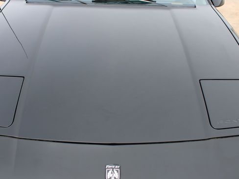 Used 1987 Pontiac Fiero GT RWD image 30