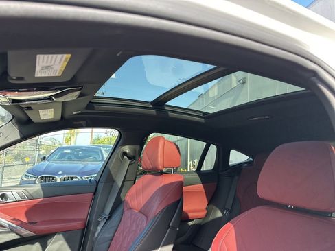 Used 2024 BMW X6 xDrive40i w/ Premium Package AWD/4WD image 9