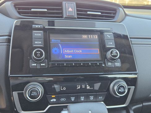 Used 2019 Honda CR-V LX image 9