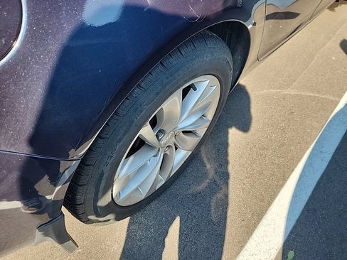 Used 2014 Buick Regal FWD image 11