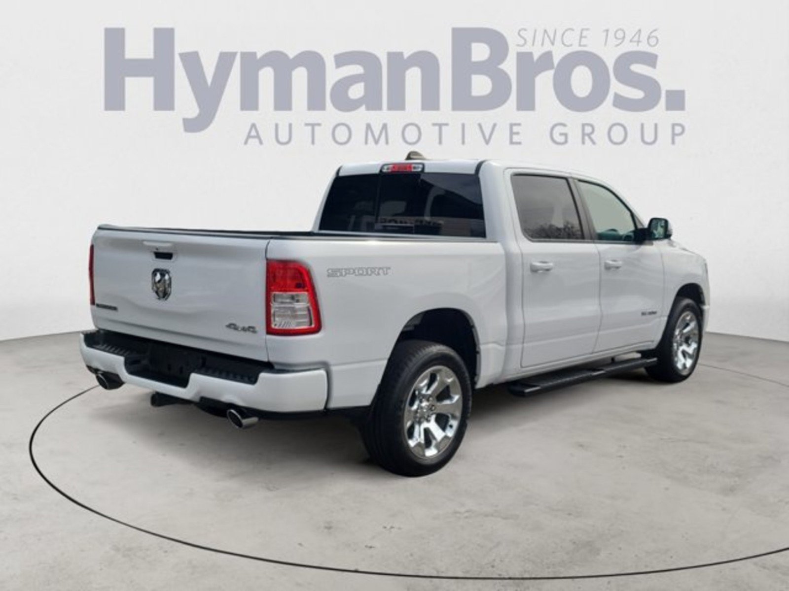 Used 2023 RAM 1500 Big Horn AWD/4WD image 3