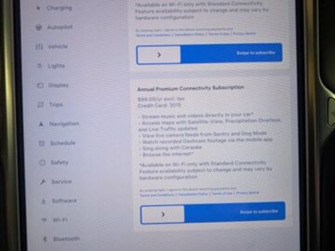 Used 2015 Tesla Model S Performance image 18