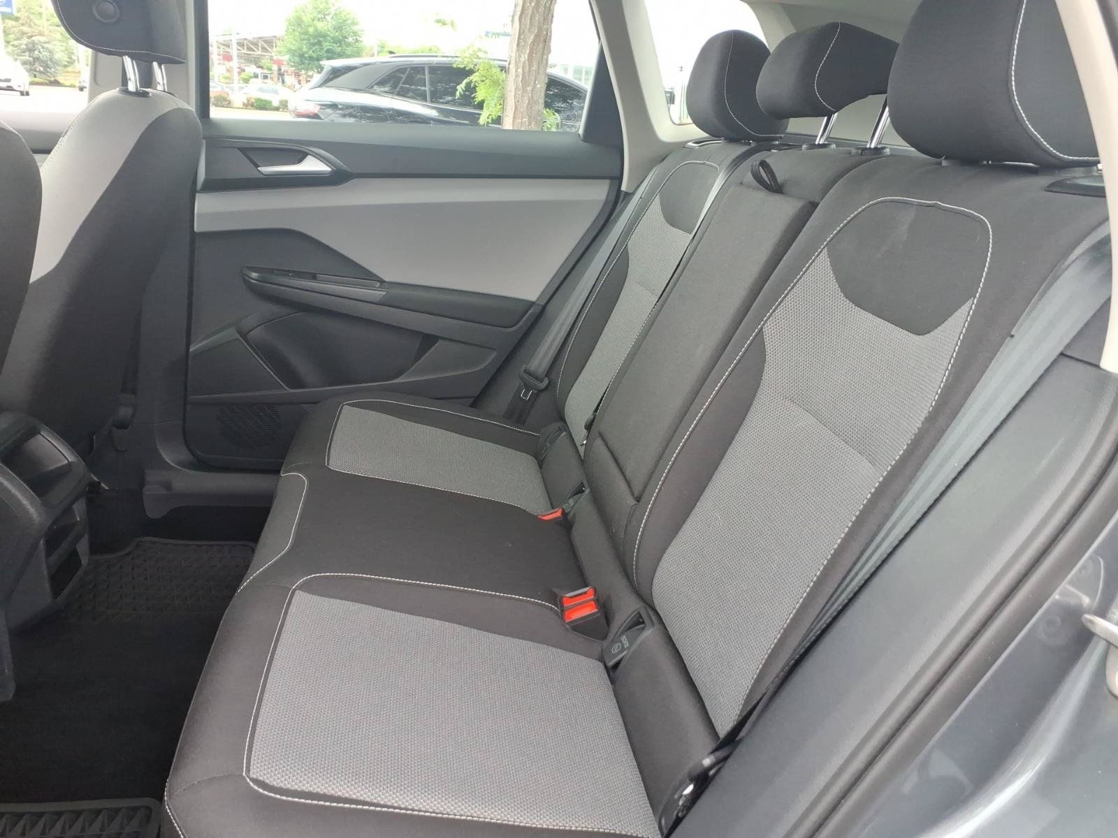 Certified 2023 Volkswagen Taos S FWD image 16