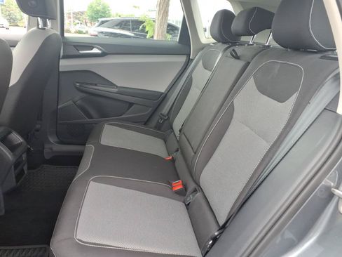 Certified 2023 Volkswagen Taos S FWD image 16