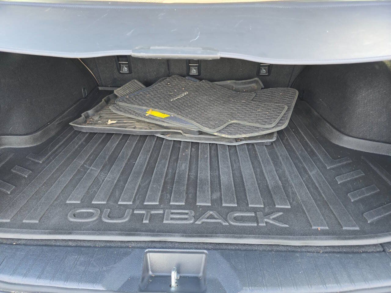 Used 2018 Subaru Outback 2.5i Premium AWD/4WD image 22