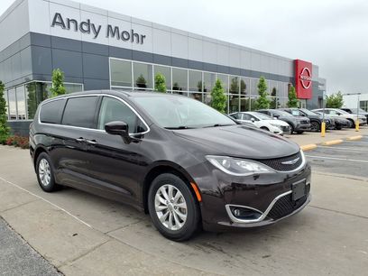 Used 2019 Chrysler Pacifica Touring Plus w/ Advanced Safetytec Group