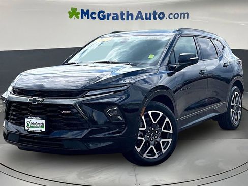 Used 2025 Chevrolet Blazer RS FWD image 3