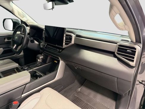 Used 2023 Toyota Tundra Limited image 24