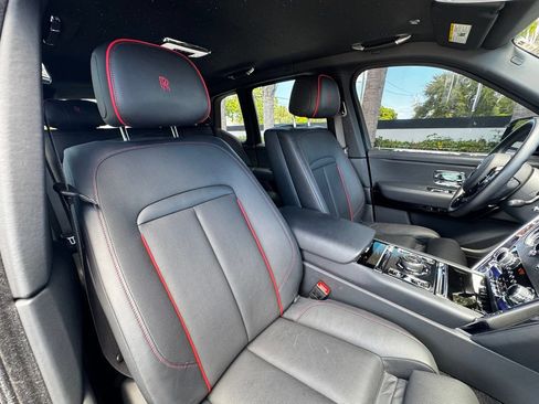 Used 2021 Rolls-Royce Cullinan AWD/4WD image 37