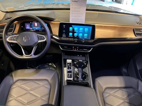 Certified 2025 Volkswagen Atlas SE AWD/4WD image 19