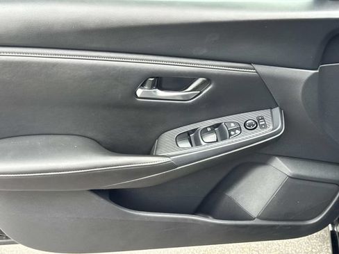 Used 2023 Nissan Sentra SV FWD image 19