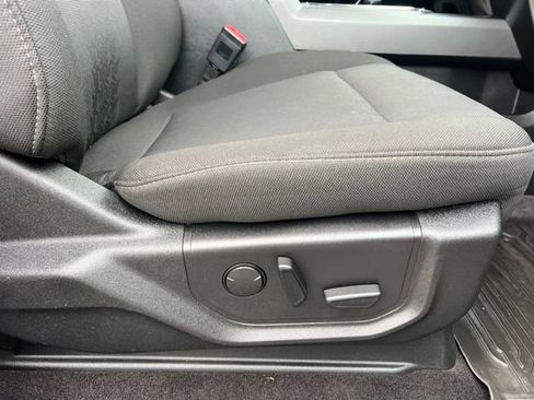 Used 2019 Ford F150 XLT w/ Equipment Group 302A Luxury AWD/4WD image 12