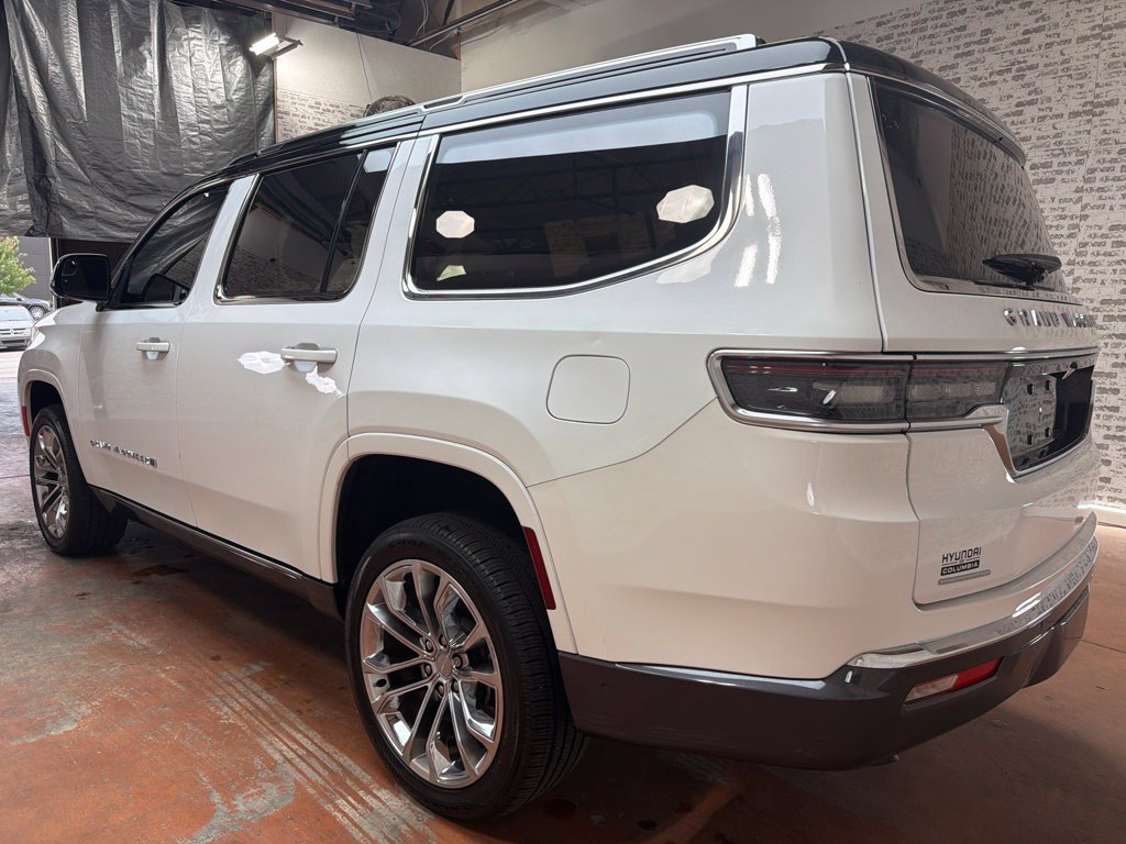 Used 2022 Jeep Grand Wagoneer Series II w/ Premium Group II AWD/4WD image 5