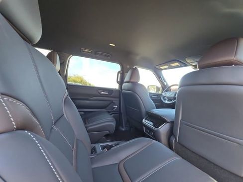 New 2026 Nissan Armada SL image 29