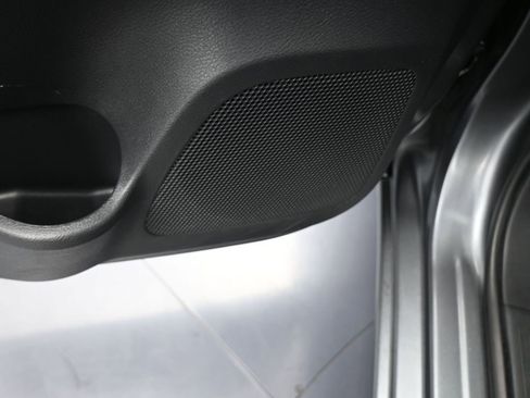 Used 2023 Nissan Versa SV image 14