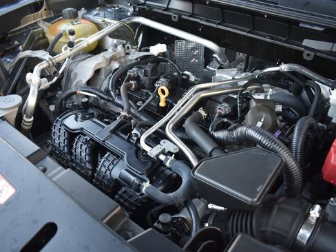 Used 2023 Mitsubishi Outlander SE image 35