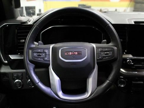 Used 2024 GMC Sierra 1500 SLT w/ SLT Premium Plus Package AWD/4WD image 21