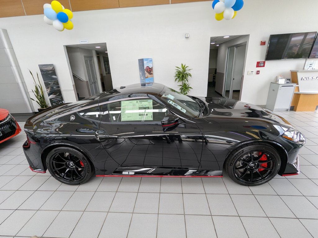 New 2027 Nissan Z Performance RWD image 4