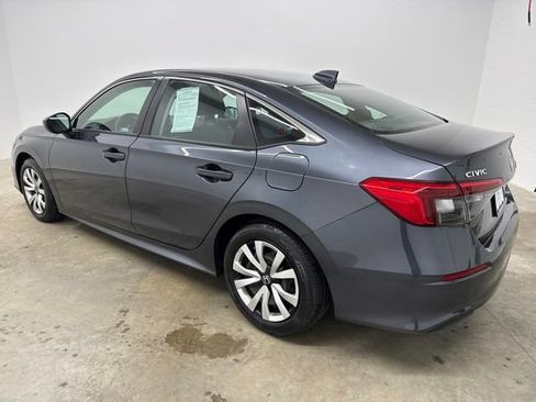Used 2023 Honda Civic LX image 7