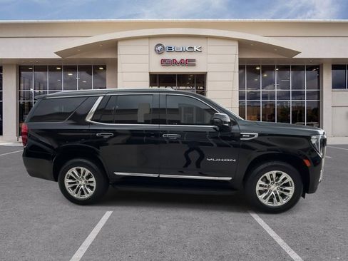 Certified 2023 GMC Yukon SLT w/ SLT Luxury Package RWD image 16