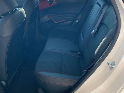 Used 2025 Kia Soul GT-Line image 12