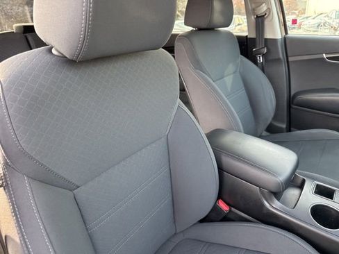 Used 2019 Kia Sorento LX image 25