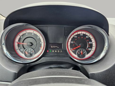 Used 2014 Dodge Grand Caravan SXT FWD image 4