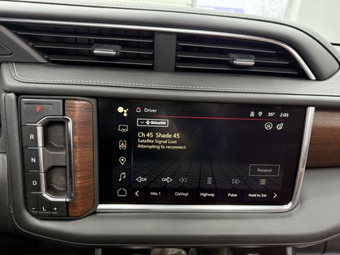 Used 2023 GMC Yukon XL Denali Ultimate image 33