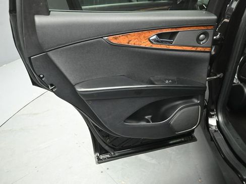 Used 2019 Lincoln Nautilus Reserve image 23