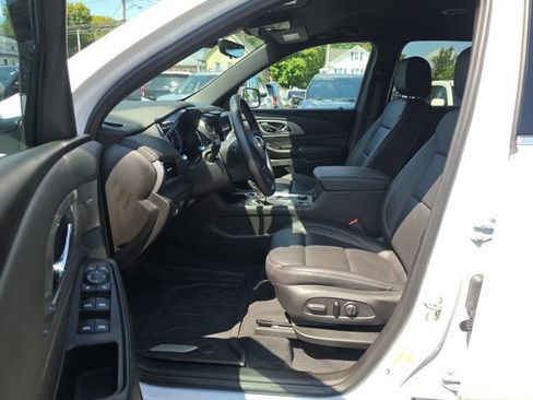 Used 2023 Chevrolet Traverse LT w/ LT Premium Package AWD/4WD image 21