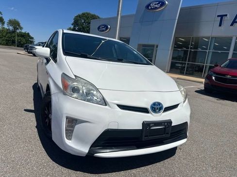 Used 2015 Toyota Prius Three FWD image 5