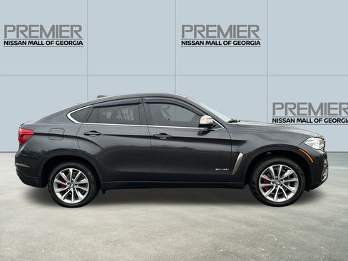 Used 2019 BMW X6 sDrive35i image 4