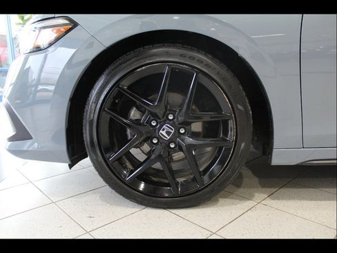 Certified 2022 Honda Civic Sport image 9
