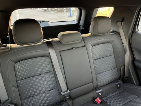 Used 2025 Chevrolet Equinox LT image 39