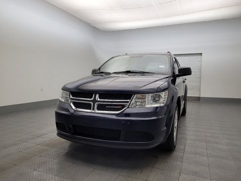Used 2017 Dodge Journey SE w/ Flexible Seating Group image 15