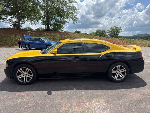 Used 2006 Dodge Charger R/T RWD image 3