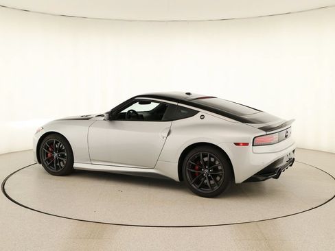 Used 2024 Nissan Z Performance w/ Floor Mat Package RWD image 3