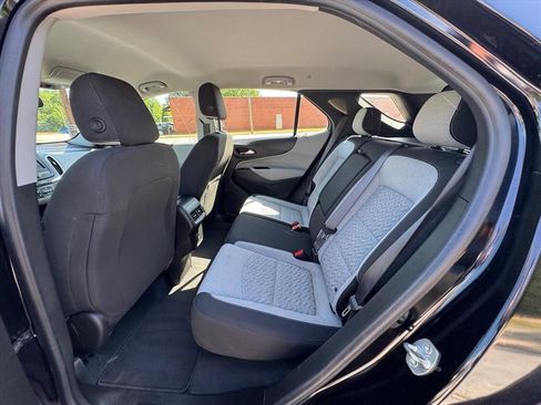 Used 2022 Chevrolet Equinox LS AWD/4WD image 11